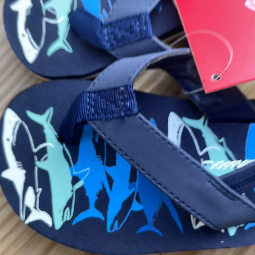 NWT Hanna Andersson Navy Shark Flip Flop Sandals Boys Toddler Size 7